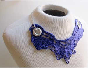 Vintage Lace Collar Necklace . How To-sday thumbnail