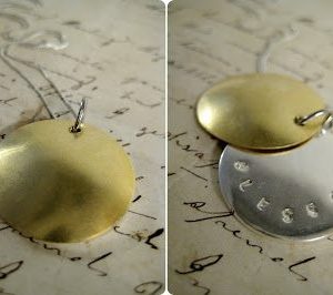 How To-sday – Hidden Message Locket thumbnail