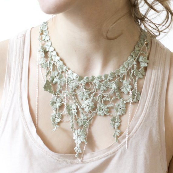 Poison Ivy Tangled Clover (lace necklace in sage green)