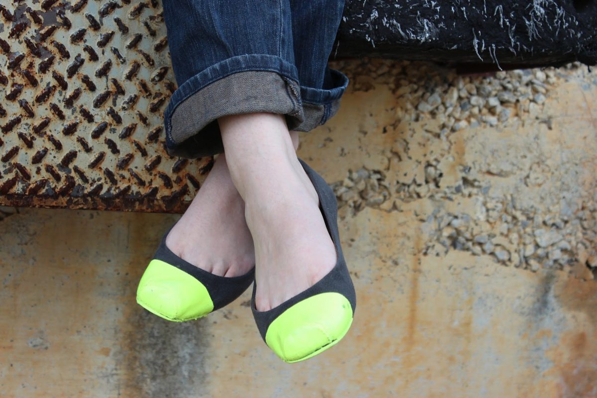 DIY Patent Neon Ballet Flats Shoes Tutorial