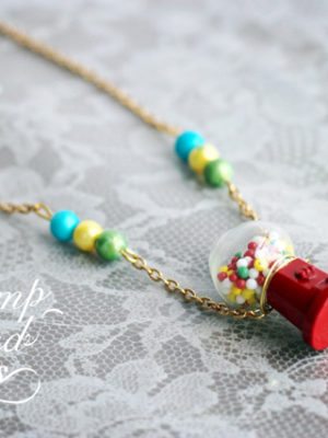 Vintage Gumball Machine Necklace Tutorial thumbnail