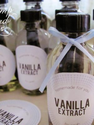 Homemade Vanilla Extract . How To-sday thumbnail