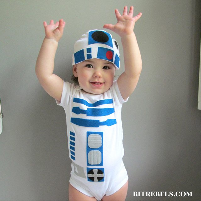 DIY Baby R2D2 Halloween Costume