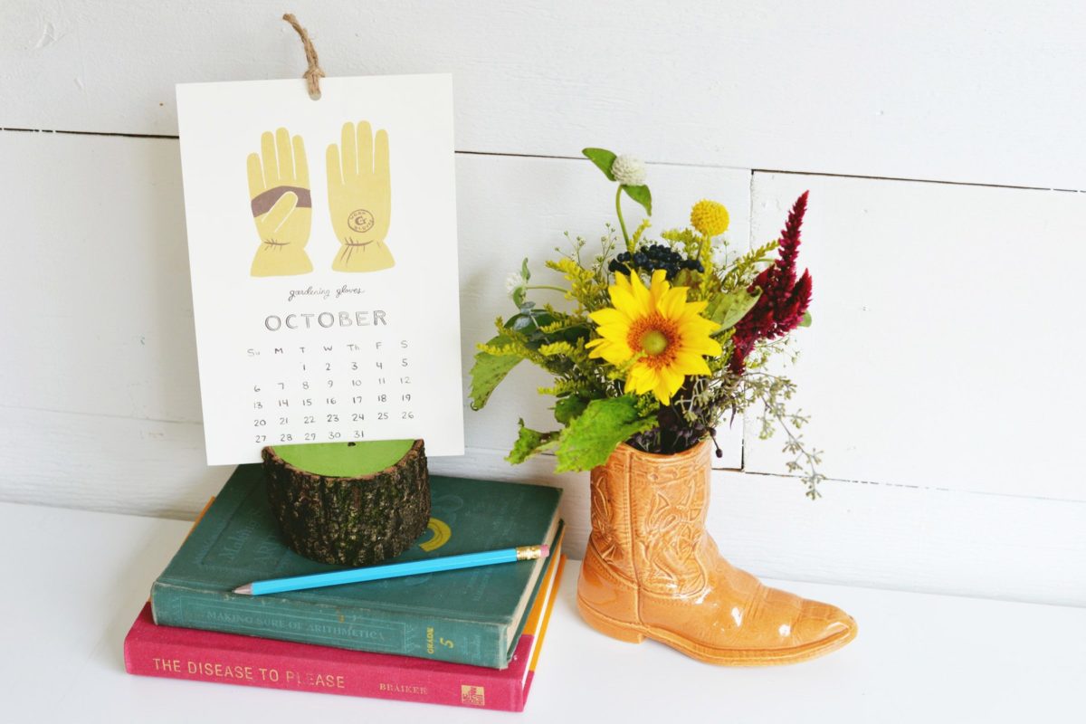 DIY Painted Stump Calendar Holder Shrimp Salad Circus