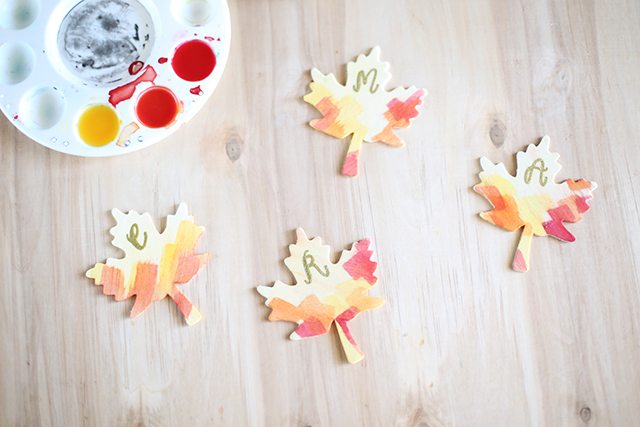 DIY Thanksgiving Place Cards - Watercolor Leaves