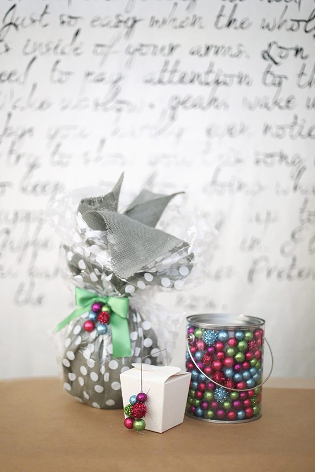 How to Wrap Christmas Presents - 3 Ways