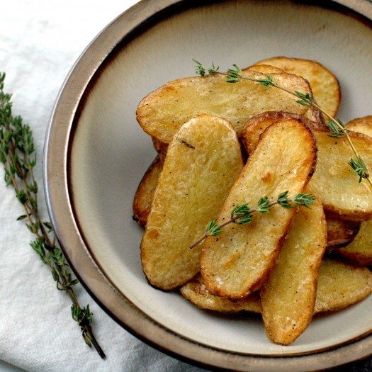 Salt-and-Vinegar-Broiled-Fingerling-Potatoes-525x525