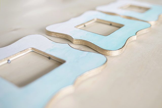 Watercolor Painted Wooden Picture Frame - Step 7 - Gilding the Edges