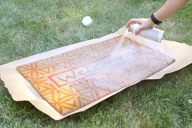 Pom Pom Rug Doormat - Step 1