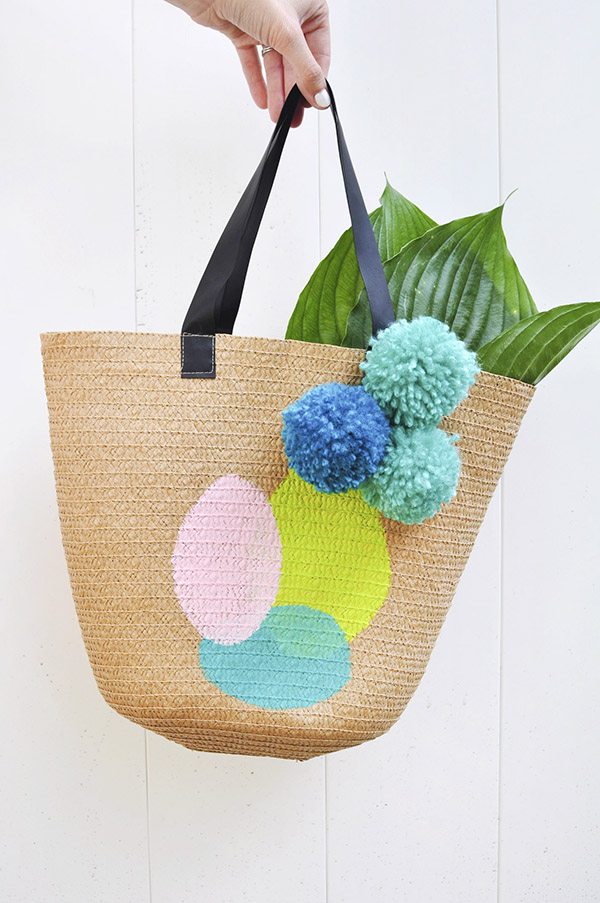 DIY Pom Pom Projects - Painted Summer Tote Bag