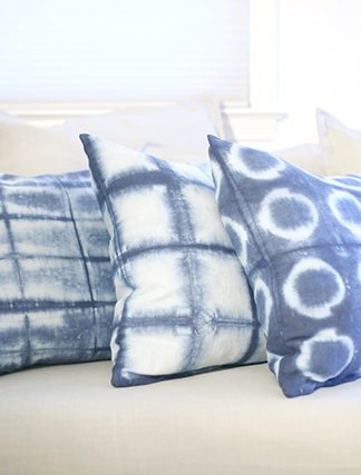 DIY Throw Pillows With Hardware Store Shibori Dyeing – IKEA Hacks thumbnail