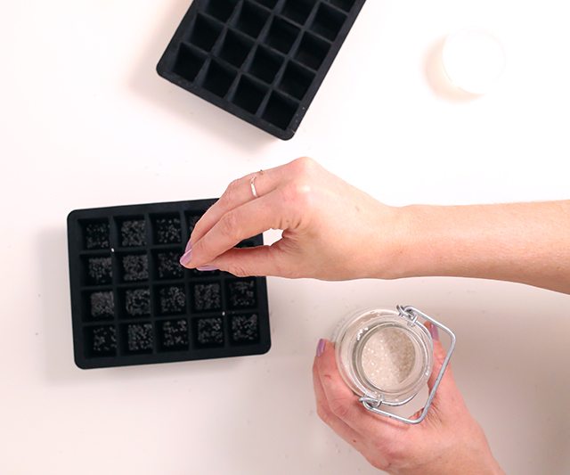 DIY Matcha GreenTeaSugar Scrub Cubes - Step 2 - Sugaring the mold