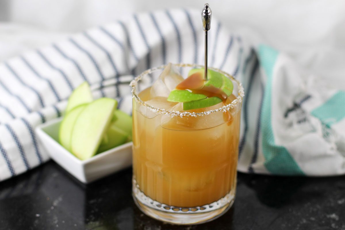 Salted Caramel Apple Cocktail Recipe