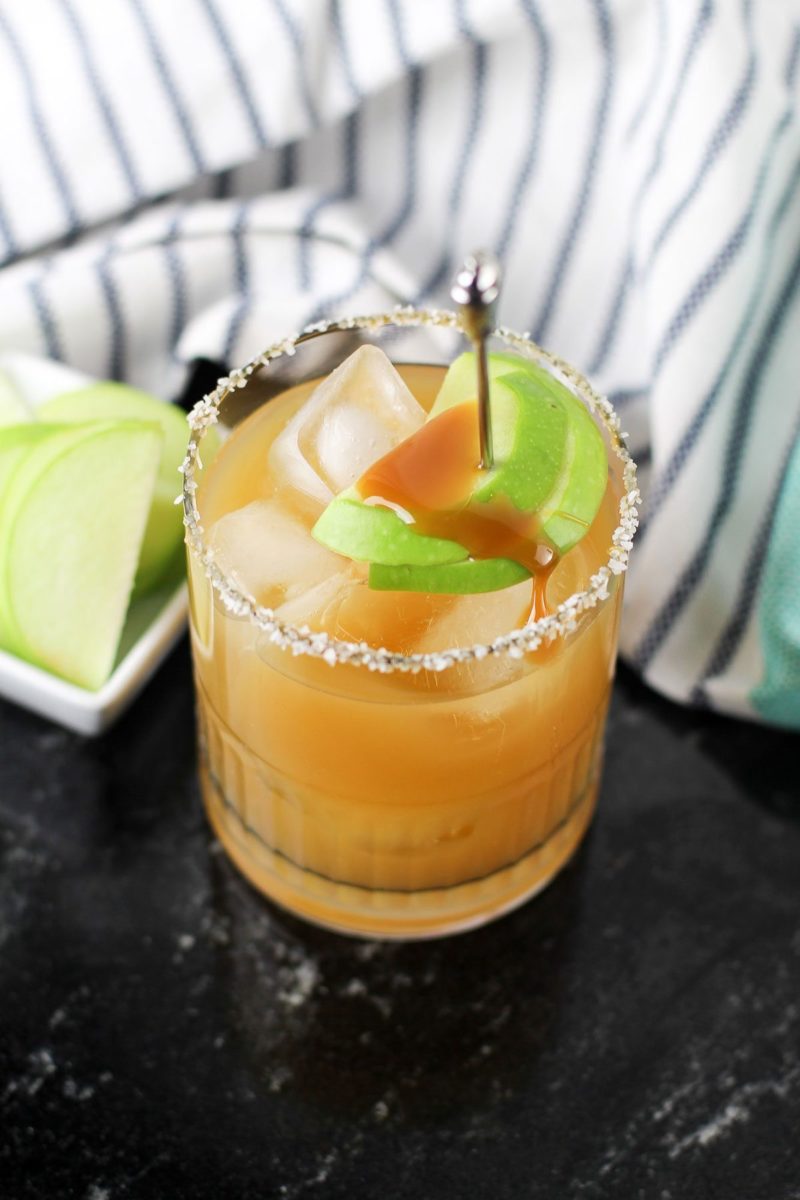 Salted Caramel Apple Cocktail Recipe