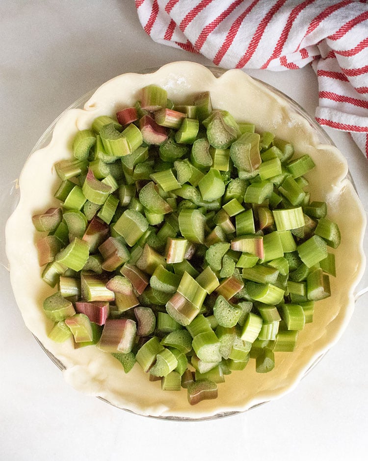 How to Make Rhubarb Pie With Fresh Rhubarb