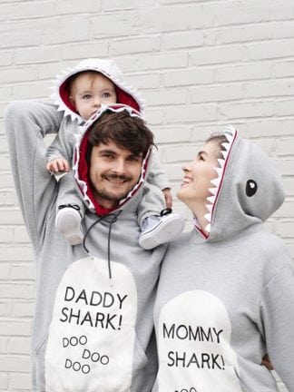 DIY Baby Shark Costume – Family Baby Shark Song Costume Ideas thumbnail