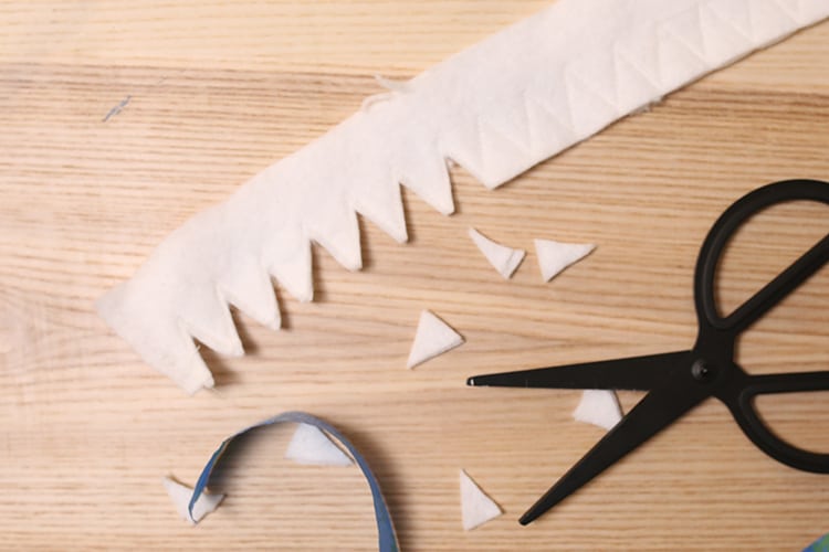 How to Sew a Baby Shark Song Costume for Halloween - Step 3
