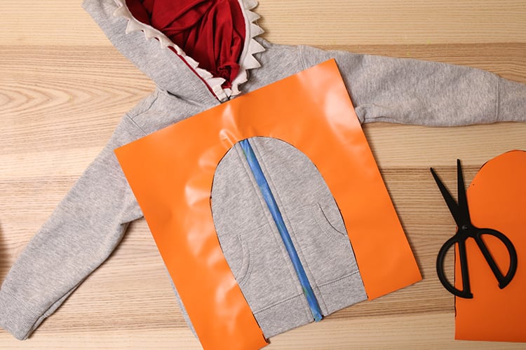 How to Make a Baby Shark Song Costume for Halloween - Step 7