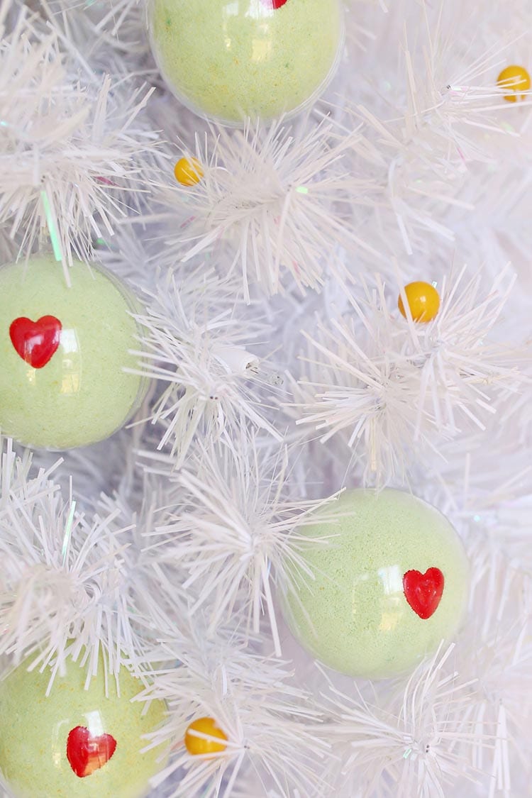 DIY Grinch Bath Bomb Ornaments for Christmas 2