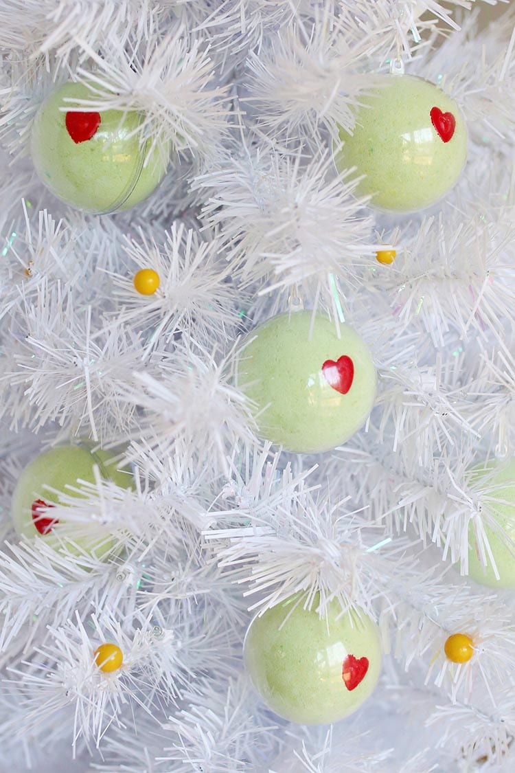 DIY Grinch Bath Bomb Ornaments for Christmas 3