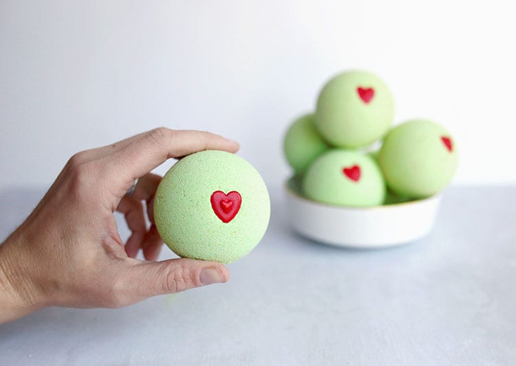 DIY Grinch Bath Bombs for Christmas