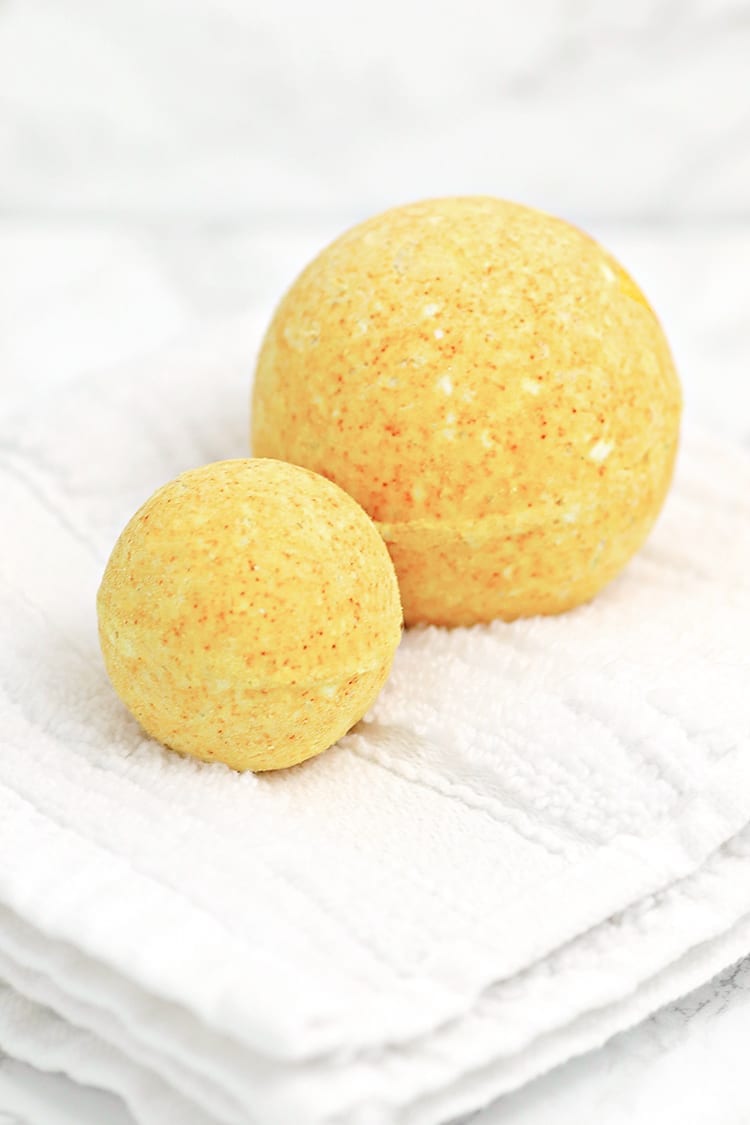 DIY Turmeric All Natural Bath Bomb Recipe