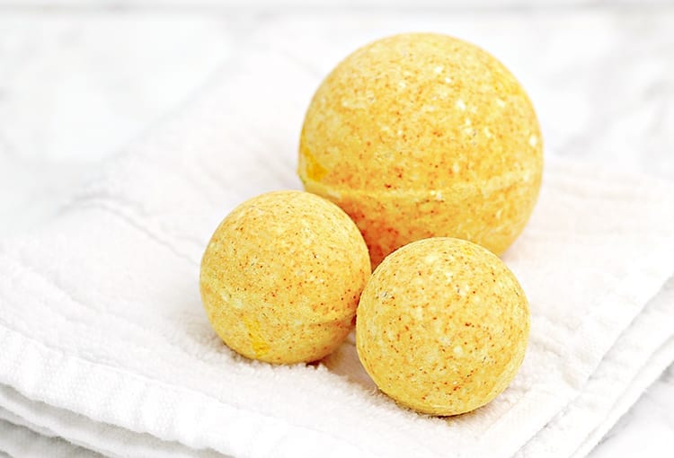 DIY Turmeric All Natural Bath Fizzies Recipe