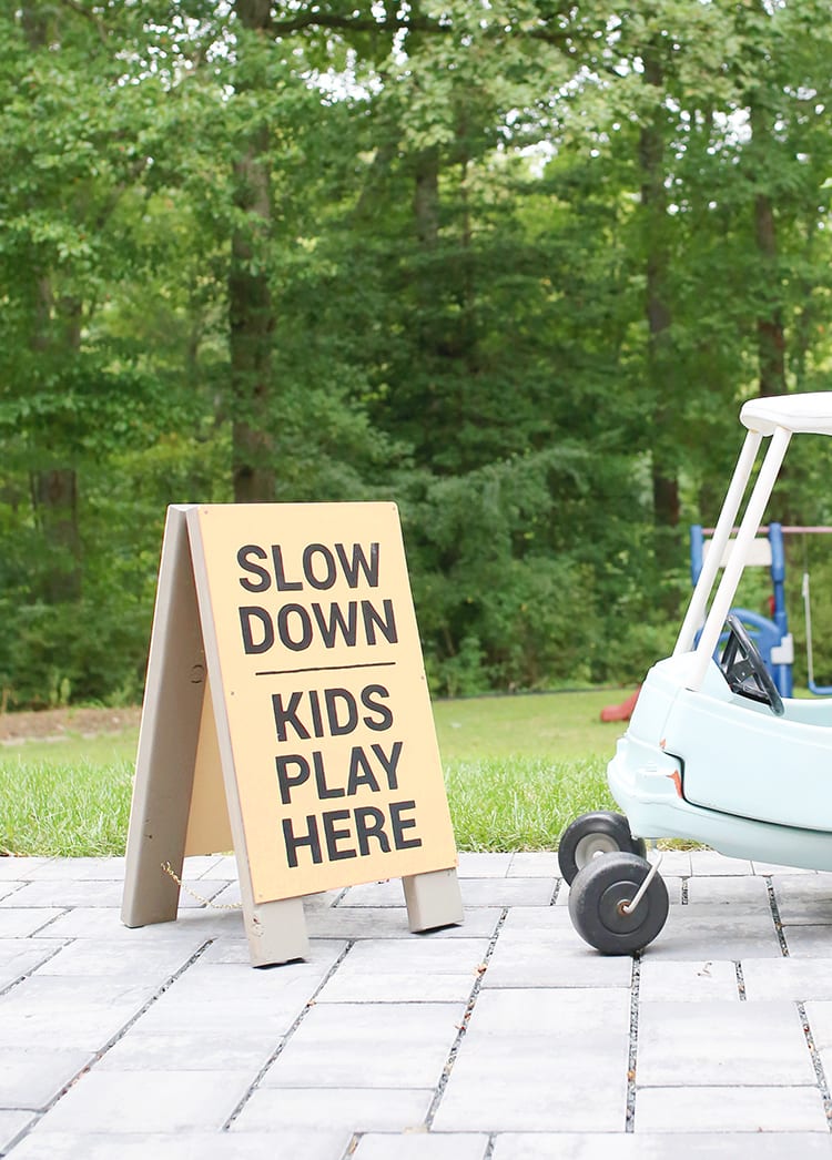 DIY Slow Kids at Play Sign 3