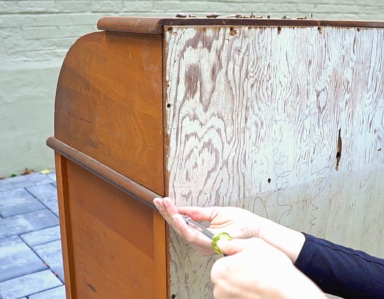 Fixing a Roll Top Desk - Removing the Back