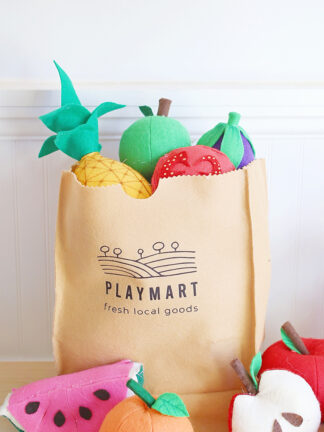 How to Make a No-Sew Toy Grocery Bag from Felt thumbnail